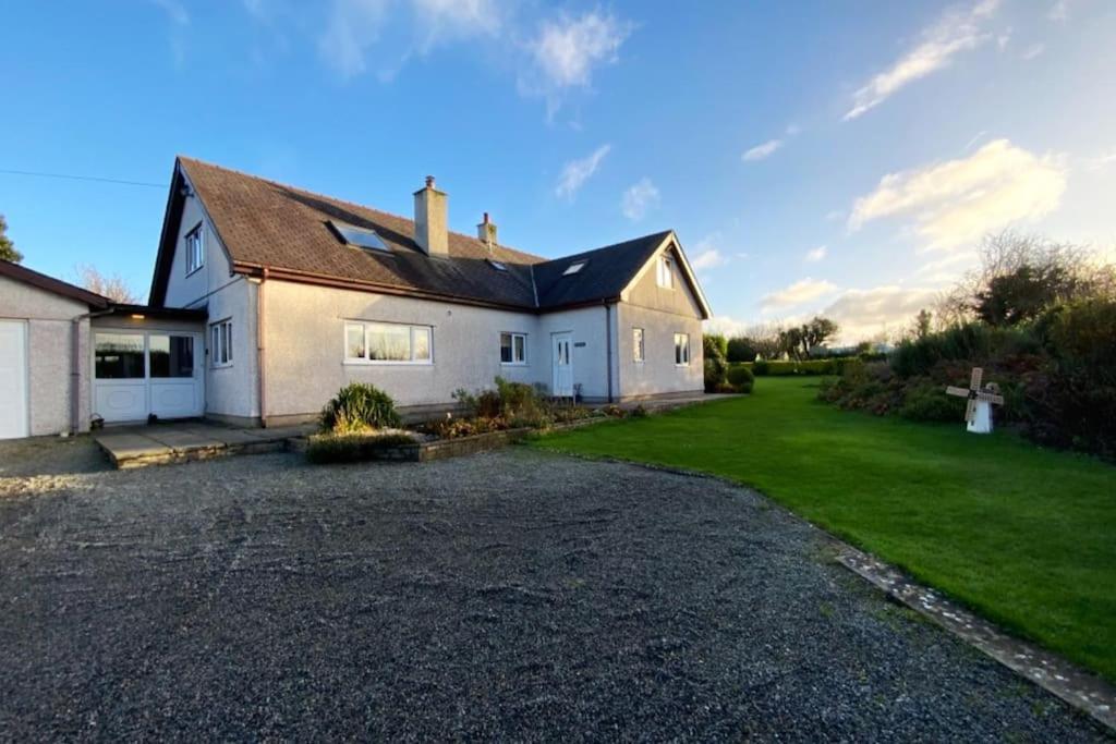 Jaw-Dropping Beach House In Anglesey Benllech Exterior foto